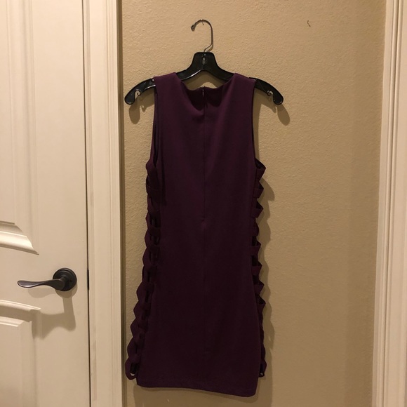 Tight mini dress - Picture 2 of 3